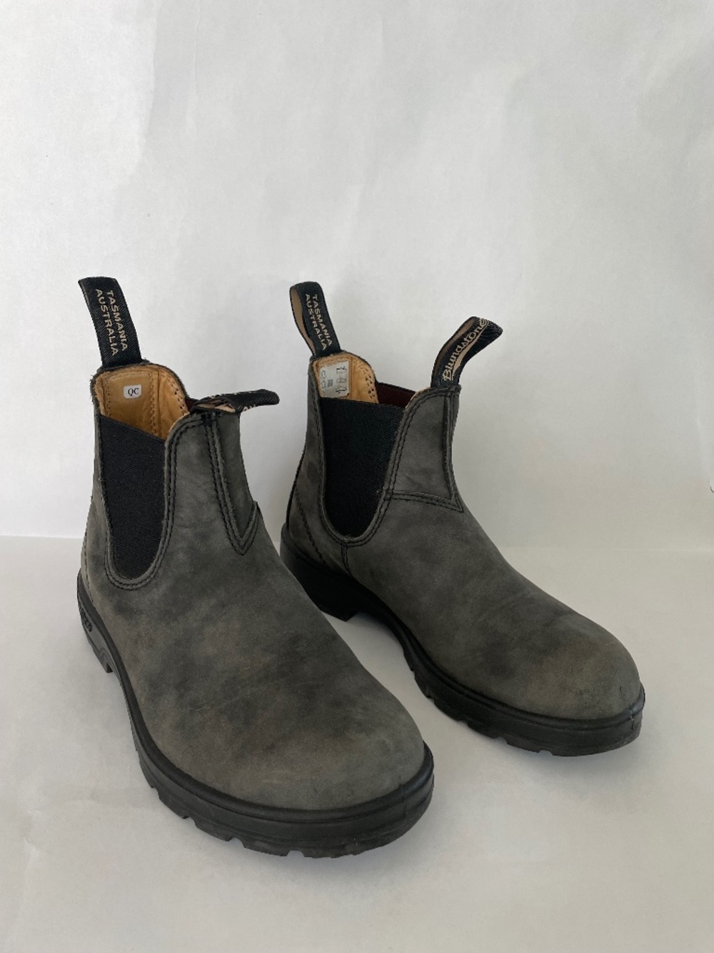 Blundstone Chelsea Ankle Boots in Rustic Black Leather, AU 3, EU 36, US Womens 6